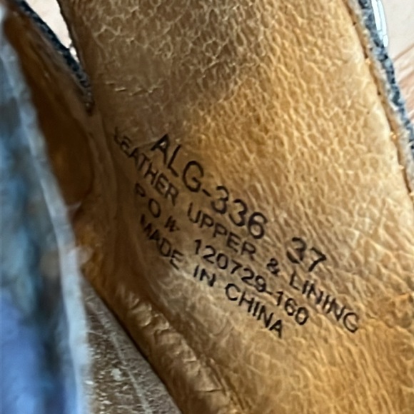 Algeria Blue and Silver Floral Pattern Leather Clogs Size 37 - Picture 10 of 10